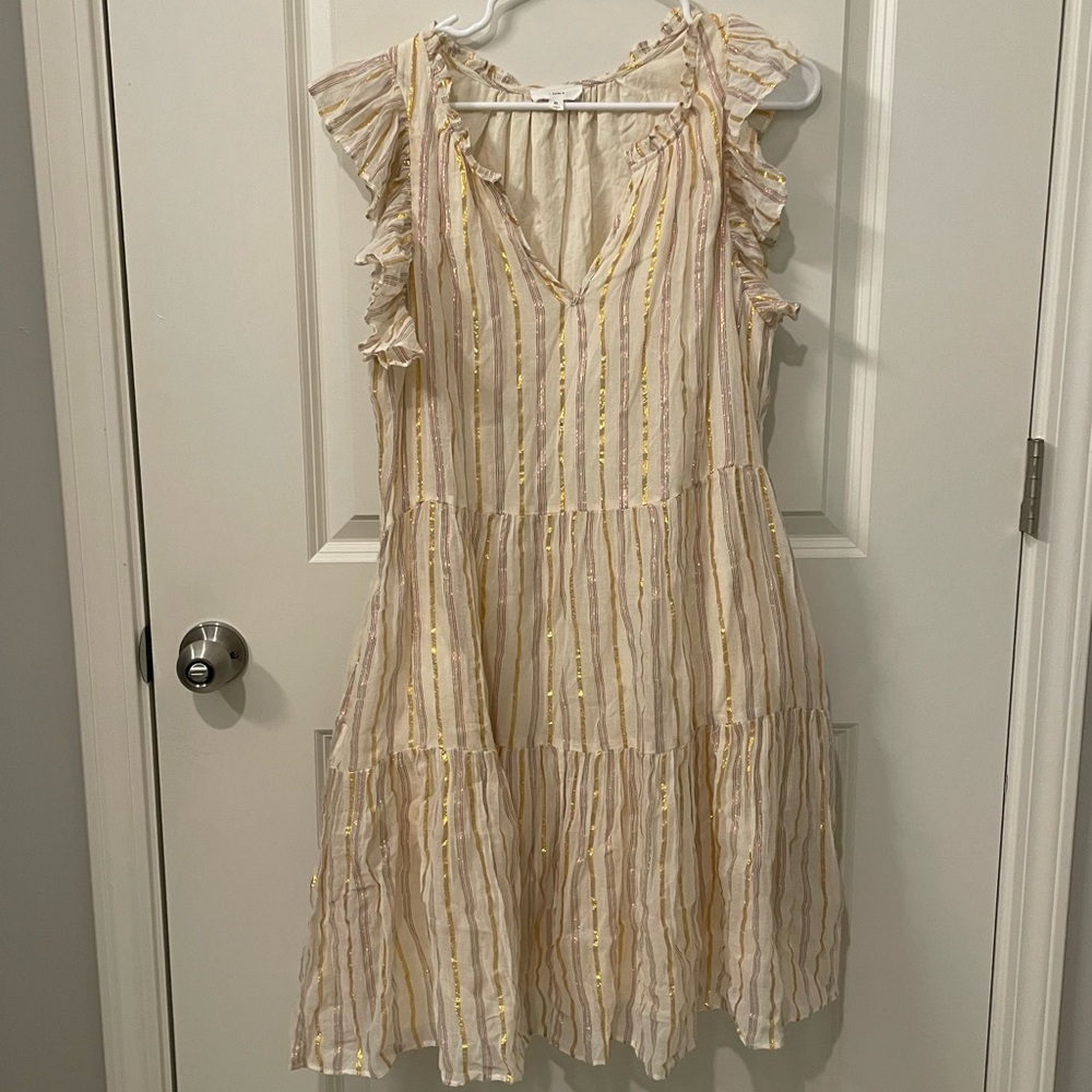 A love a xl Metallic Striped Print V-Neck Ruffled Short Sleeve Tiered Midi Dress